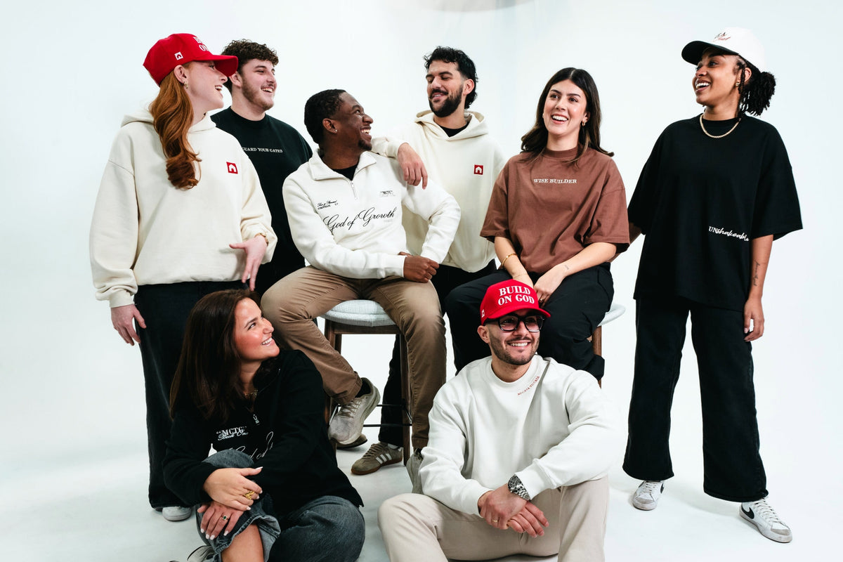 BOOK I: Mi Casa Tu Casa